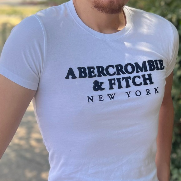 ABERCROMBIE MEN SOFT A&F COLLECTION T SHIRT WHITE NAVY BLUE APPLIQUÉ EMBLEM LOGO - Picture 4 of 16